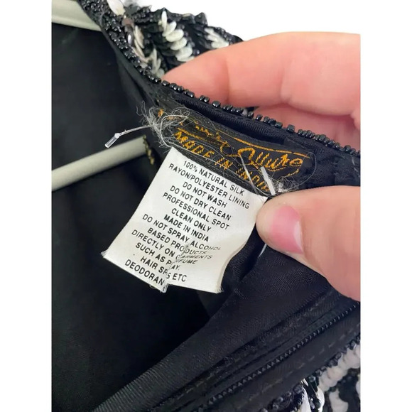 Eve’s Allure Women's Black & White Long Sleeve Sequined Top large - Picture 4 of 4